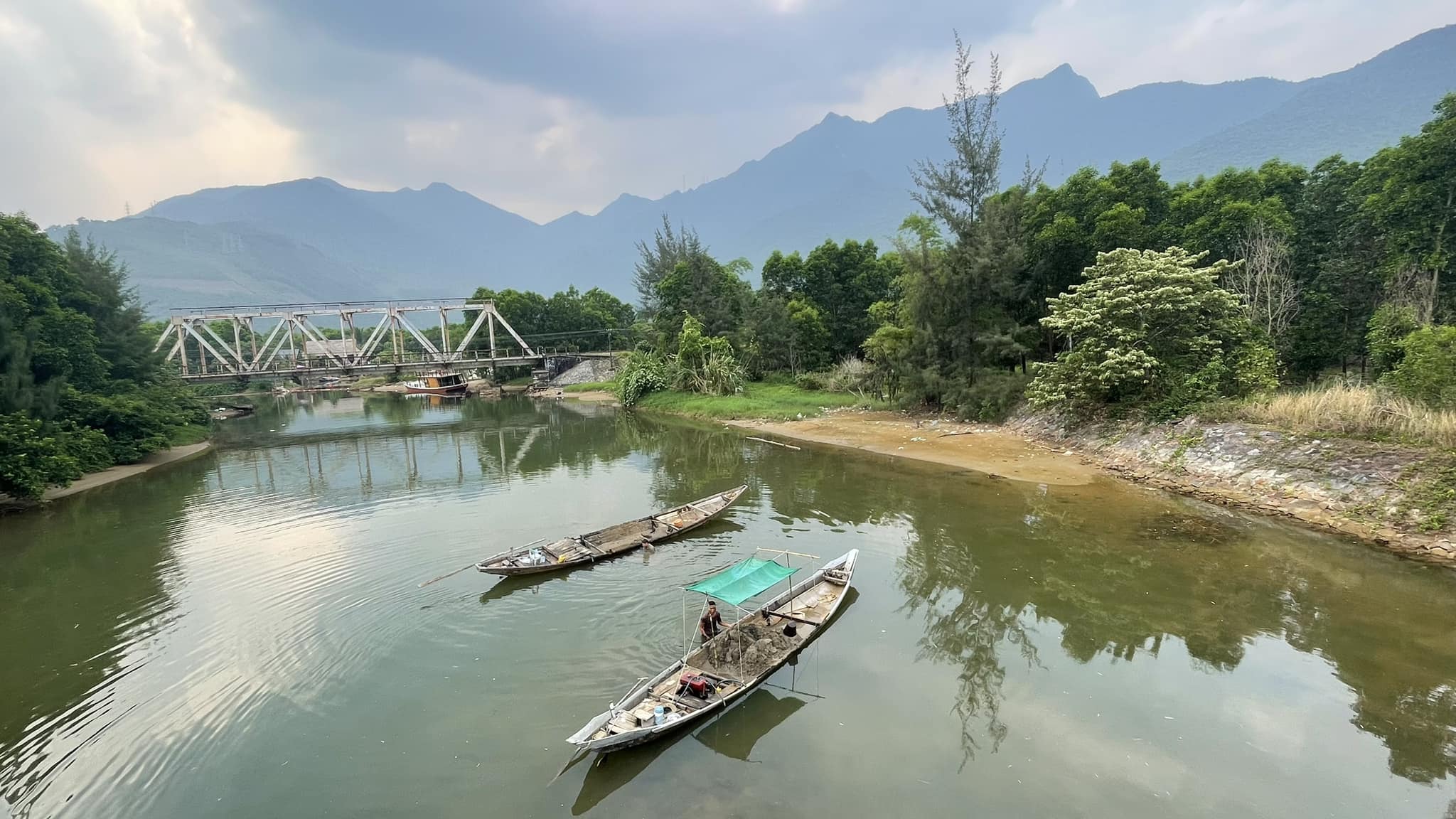 Cycling in Vietnam in April